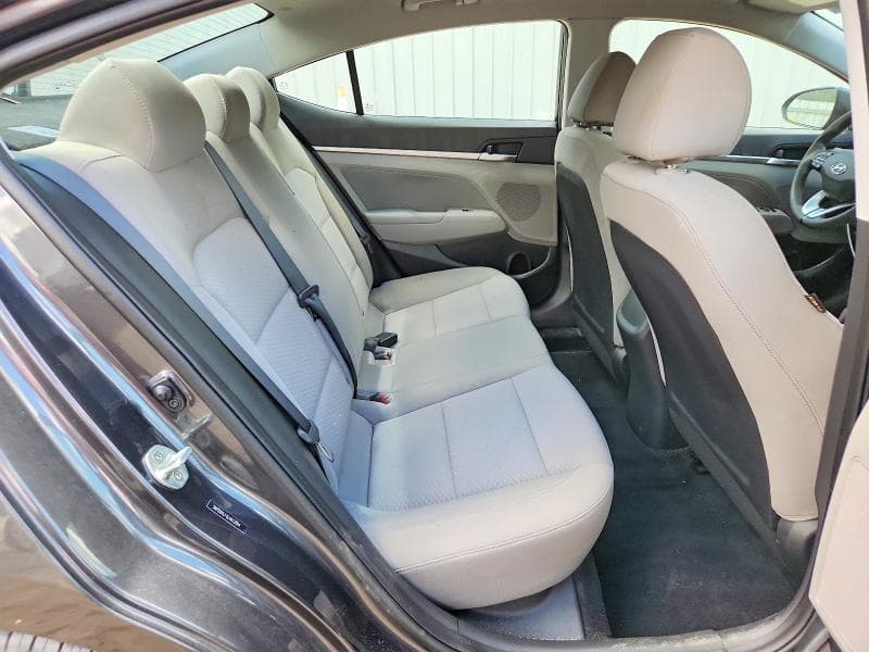 2020 HYUNDAI ELANTRA SEL 10