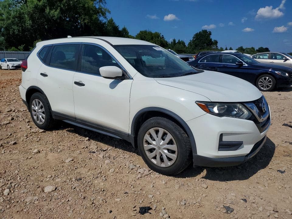 2017 NISSAN ROGUE S 4