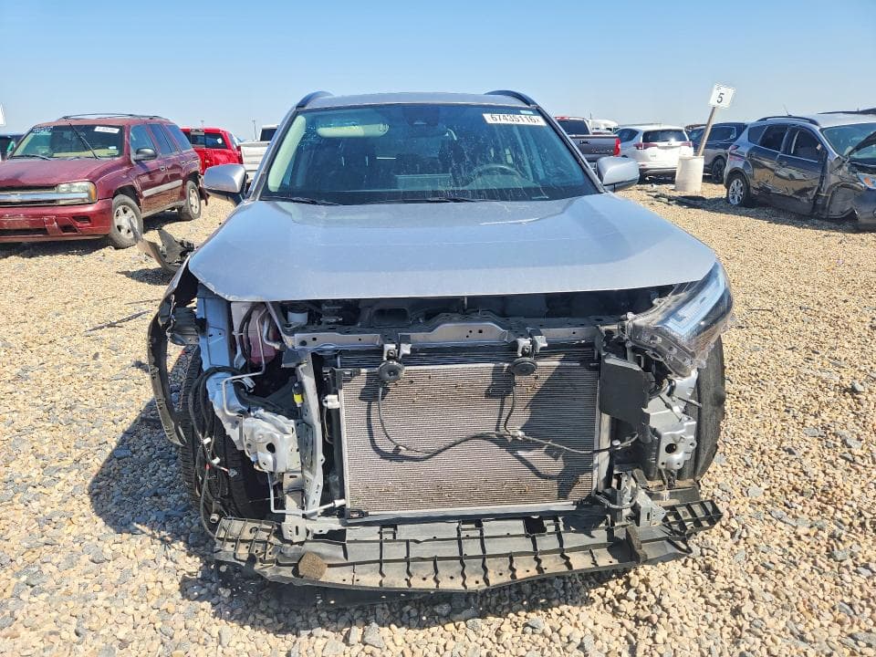 2024 TOYOTA RAV4 XLE 5