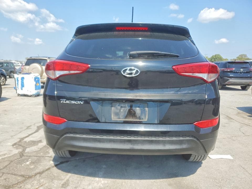 2017 HYUNDAI TUCSON SE 6