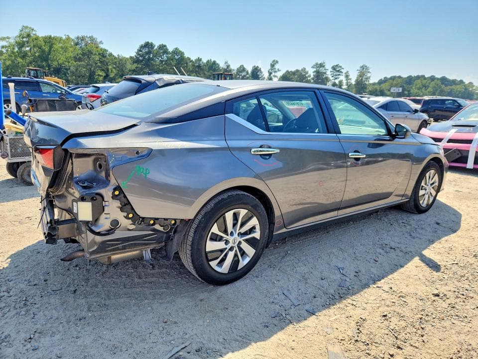 2023 NISSAN ALTIMA S 3