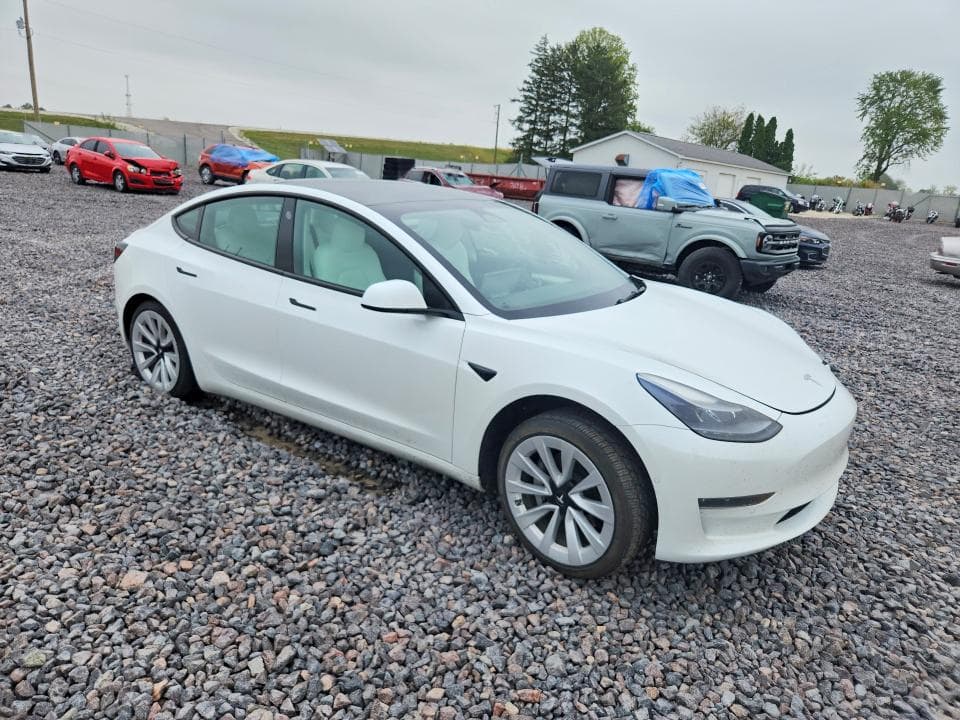 2022 TESLA MODEL 3 4
