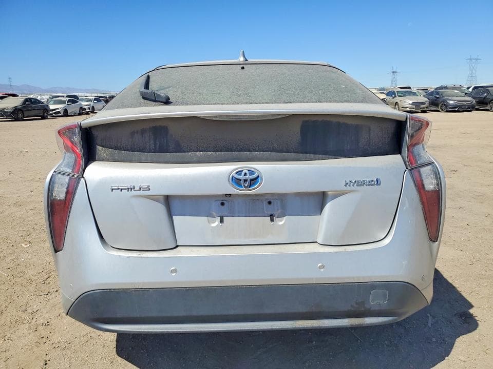 2017 TOYOTA PRIUS TWO 6