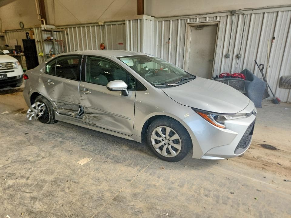 2022 TOYOTA COROLLA LE 4