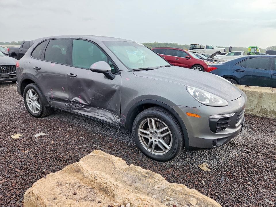 2018 PORSCHE CAYENNE 4
