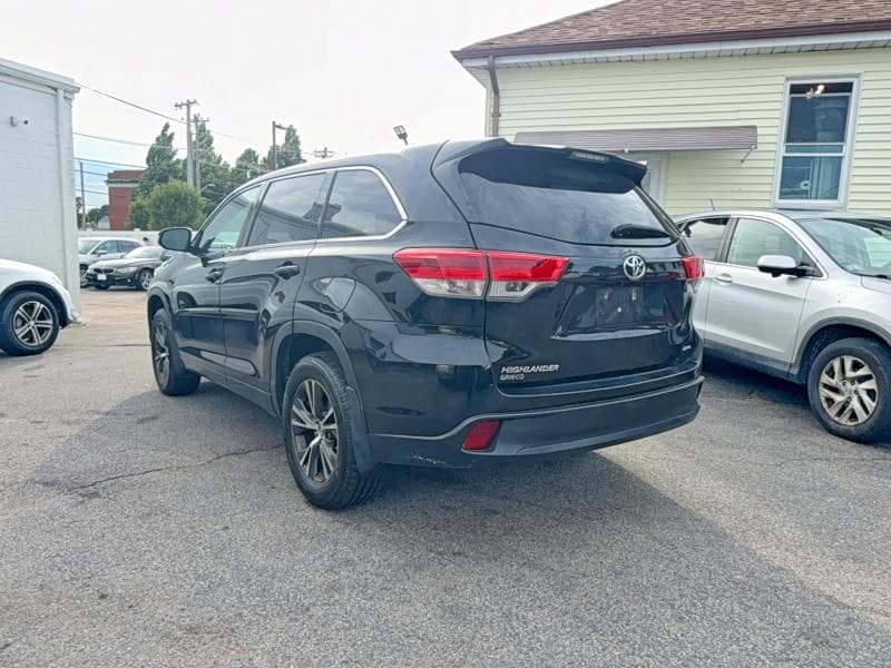 2018 TOYOTA HIGHLANDER LE 3
