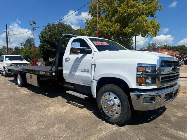 2023 CHEVROLET SILVERADO MEDIUM DUTY - 1