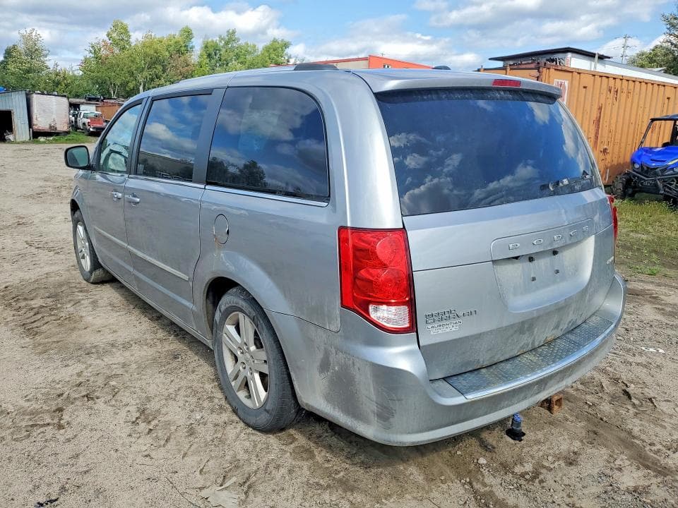 2017 DODGE GRAND CARAVAN CREW 2