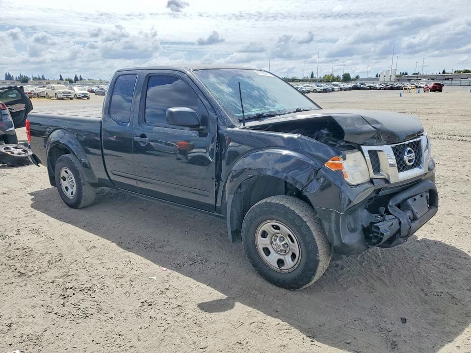 2017 NISSAN FRONTIER S 4