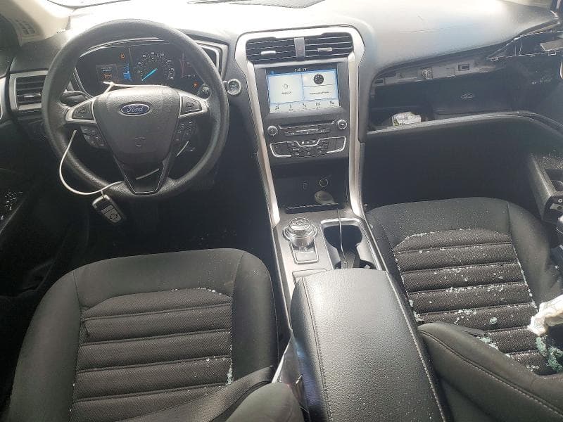 2017 FORD FUSION SE 8