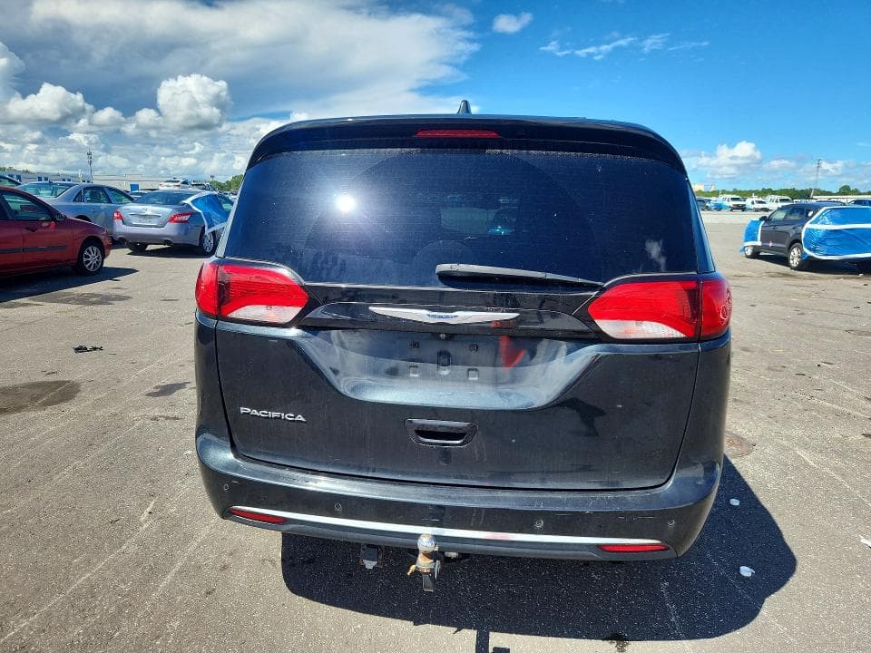 2017 CHRYSLER PACIFICA TOURING L 6