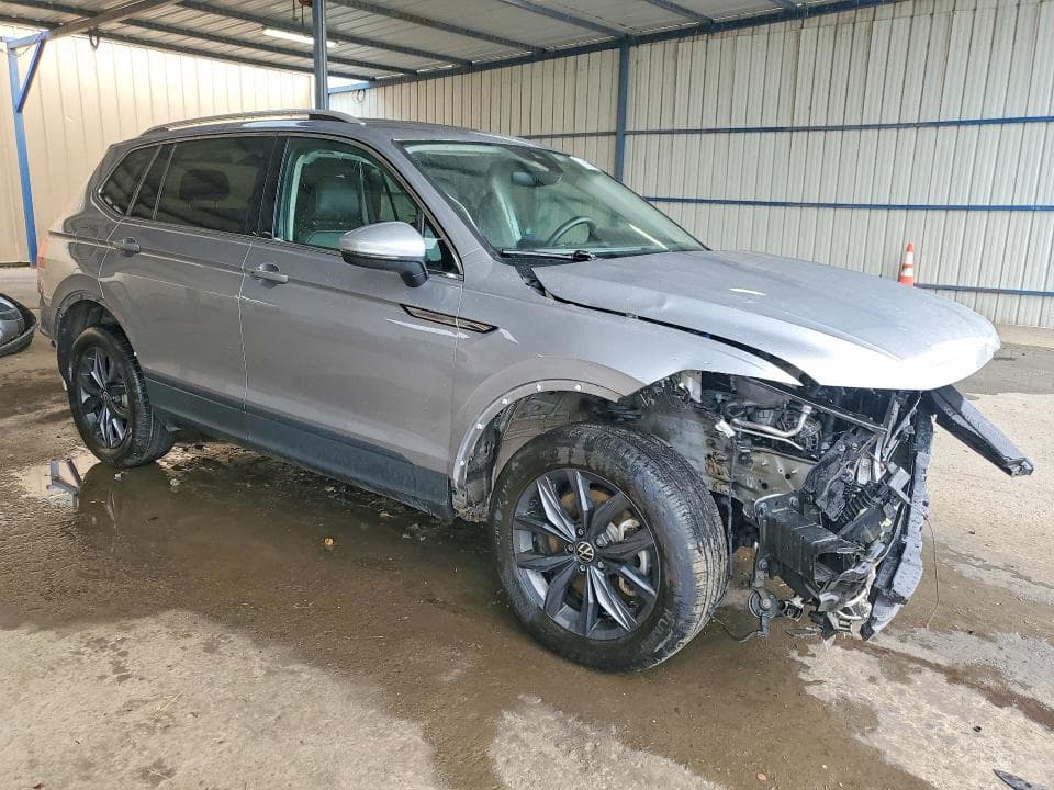 2024 VOLKSWAGEN TIGUAN SE 4