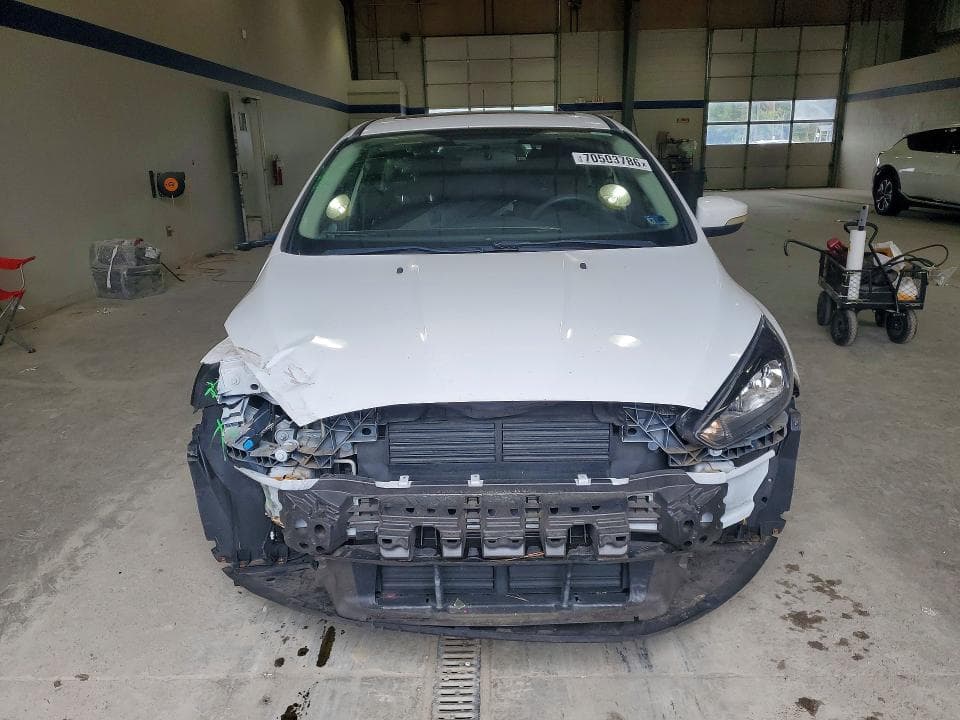 2017 FORD FOCUS SEL 5