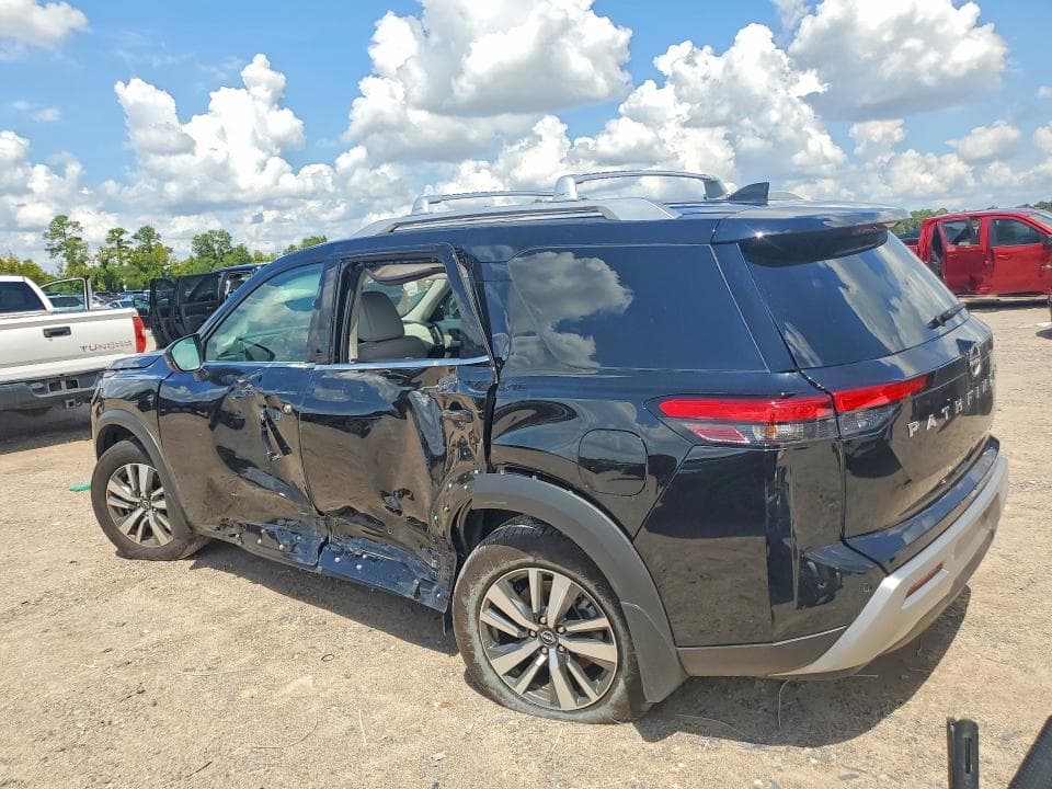 2025 NISSAN PATHFINDER SL 2