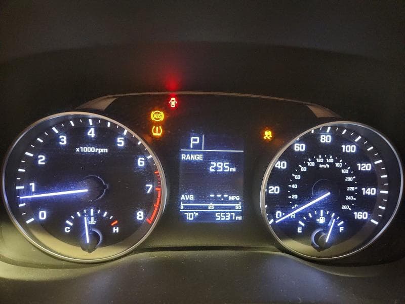 2017 HYUNDAI ELANTRA SE 9