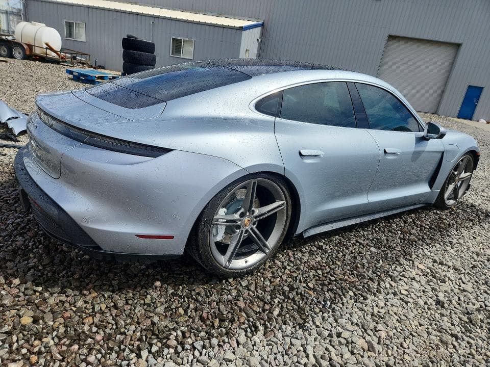 2020 PORSCHE TAYCAN 4S 3