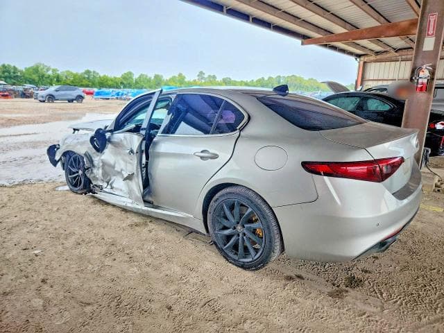 2017 ALFA ROMEO GIULIA 2