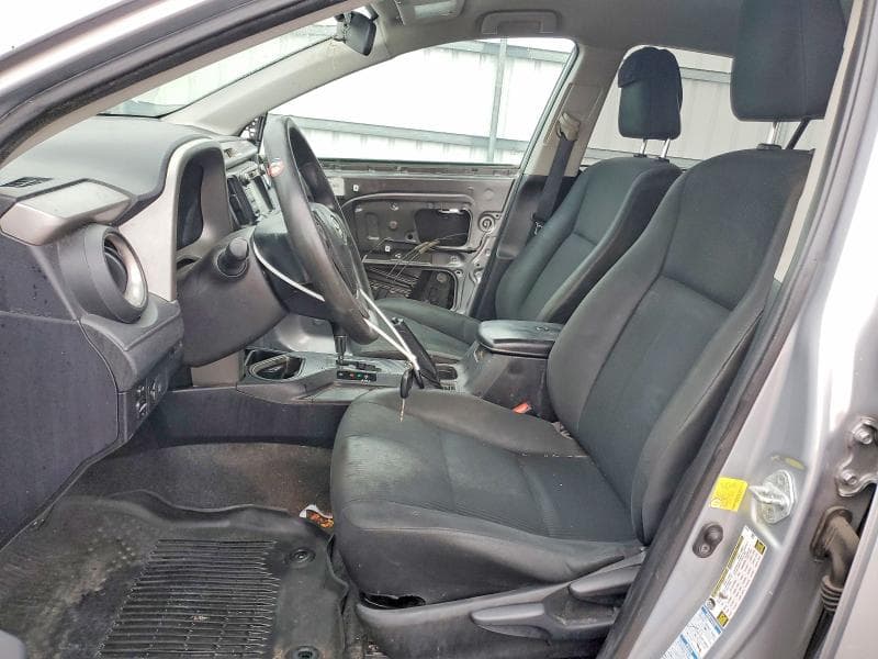 2017 TOYOTA RAV4 LE 7