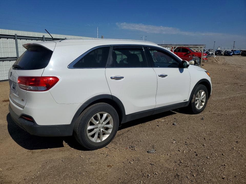 2017 KIA SORENTO LX 3
