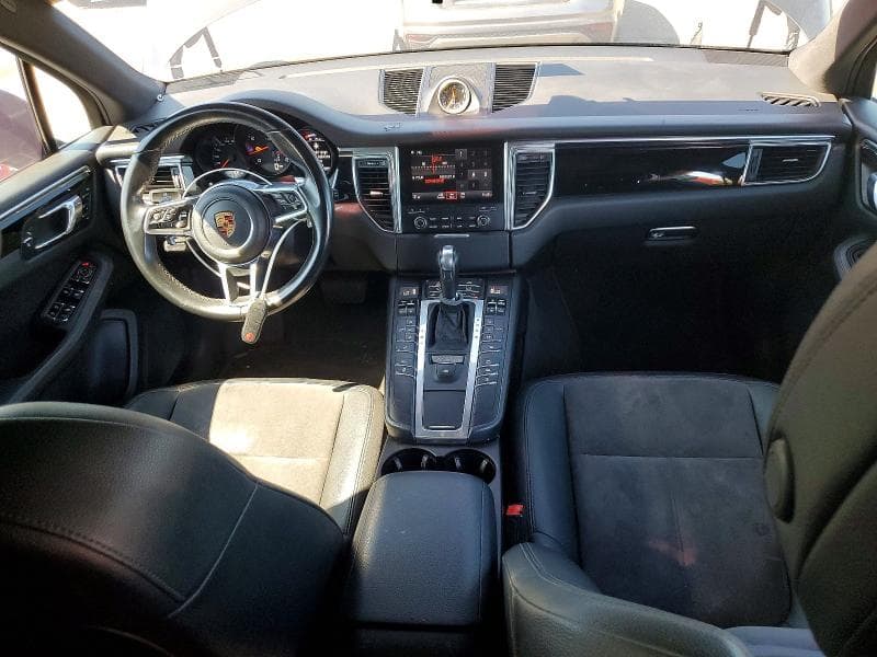 2017 PORSCHE MACAN 8
