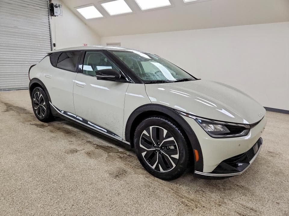 2024 KIA EV6 WIND 4