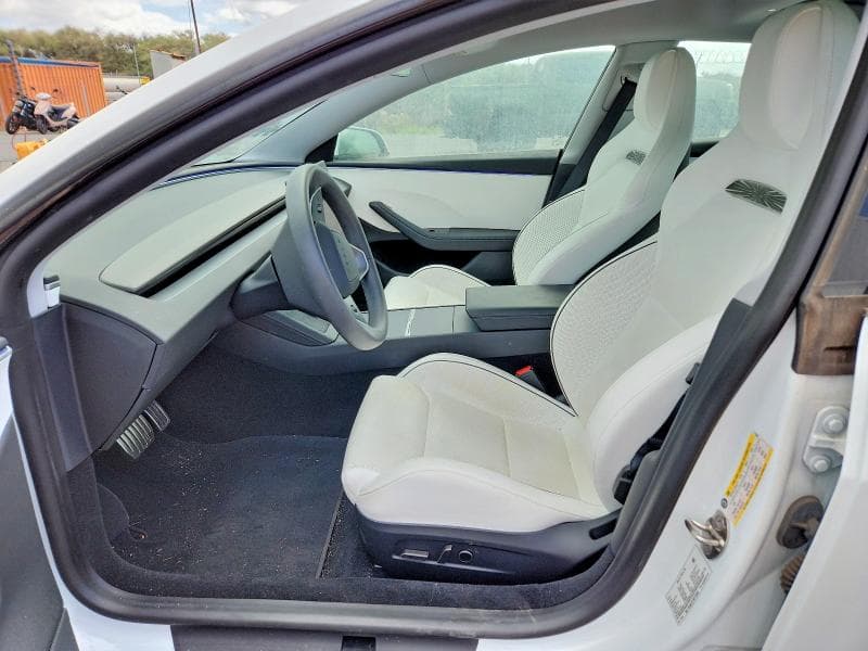 2024 TESLA MODEL 3 7