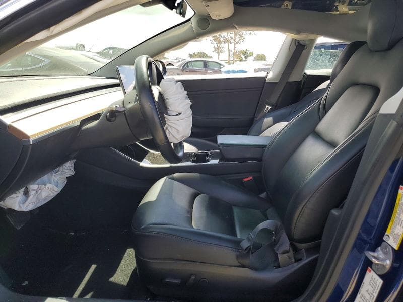 2018 TESLA MODEL 3 7