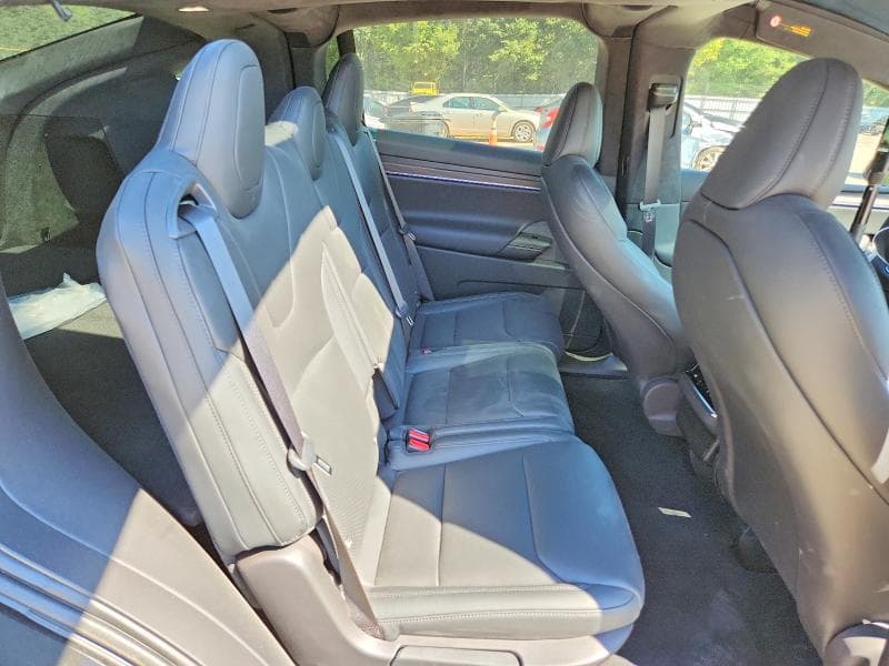 2026 TESLA MODEL X 11