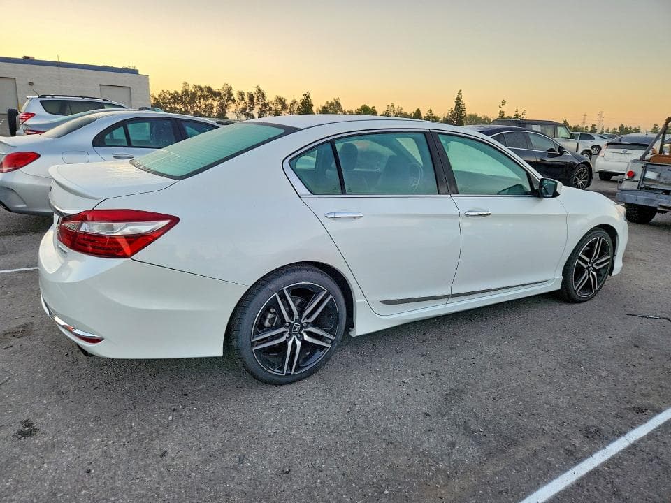 2017 HONDA ACCORD SPORT 3