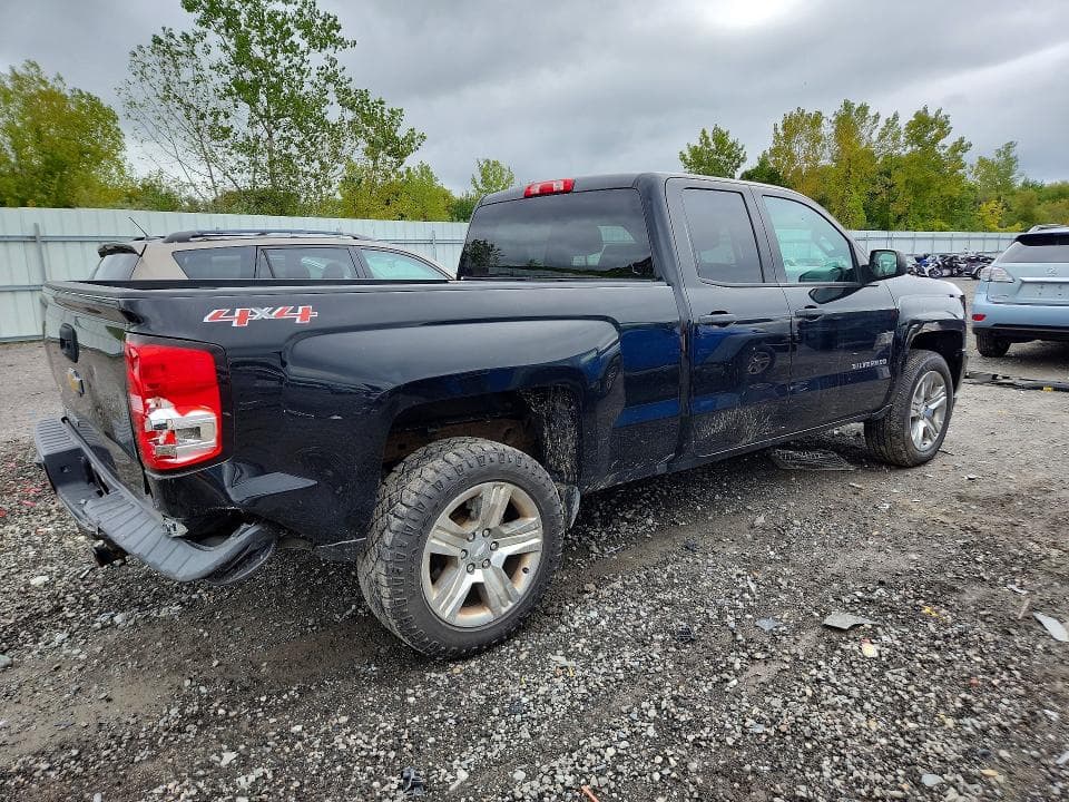 2017 CHEVROLET SILVERADO K1500 CUSTOM 3