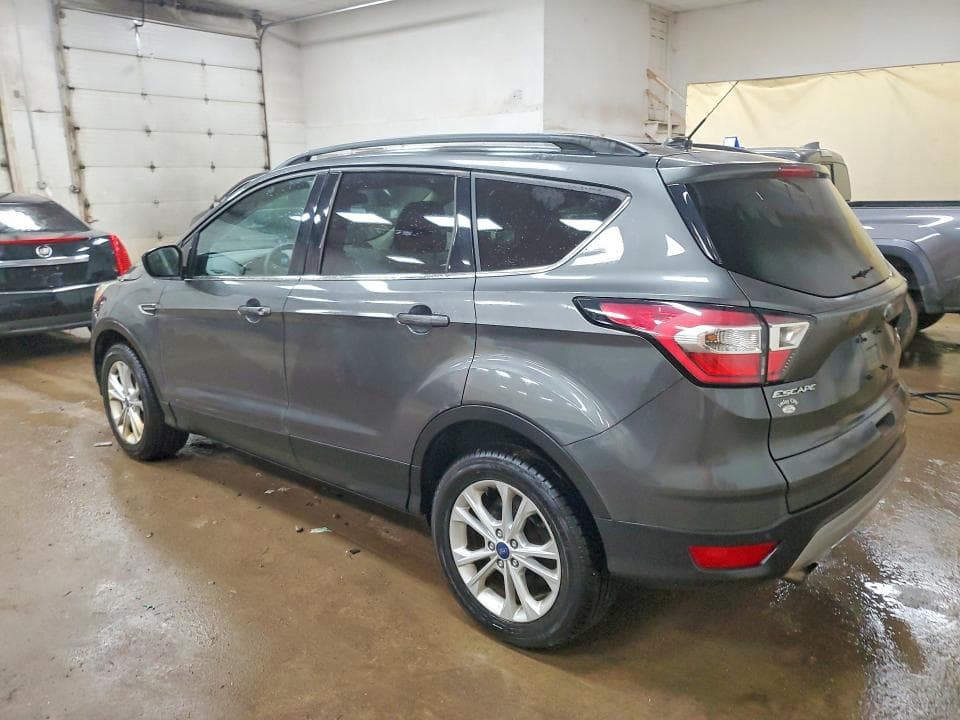 2017 FORD ESCAPE SE 2