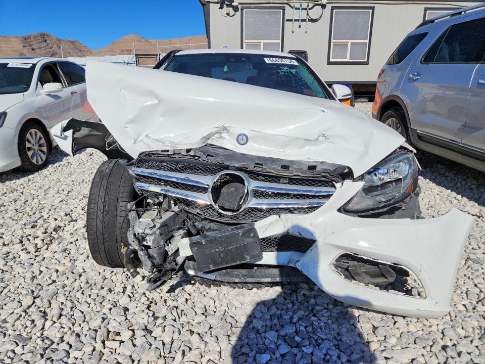 2017 MERCEDES-BENZ C 300 5
