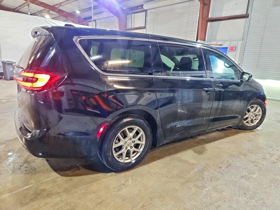 2025 CHRYSLER PACIFICA SELECT 3
