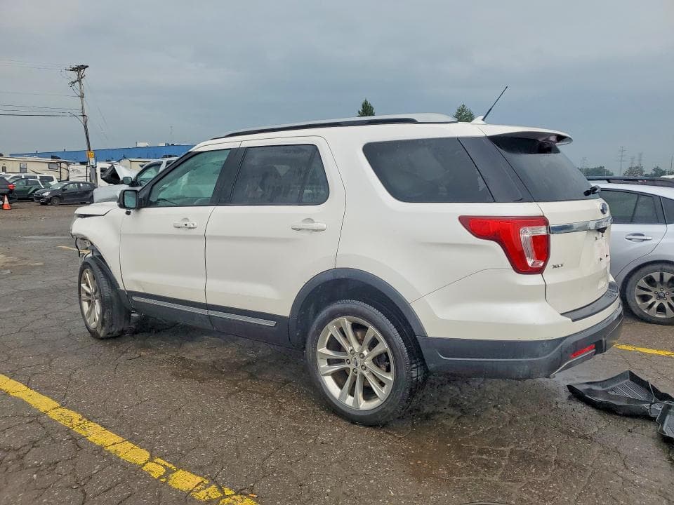 2019 FORD EXPLORER XLT 2
