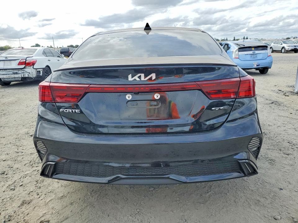 2024 KIA FORTE GT LINE 6
