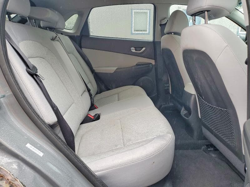 2023 HYUNDAI KONA SE 11