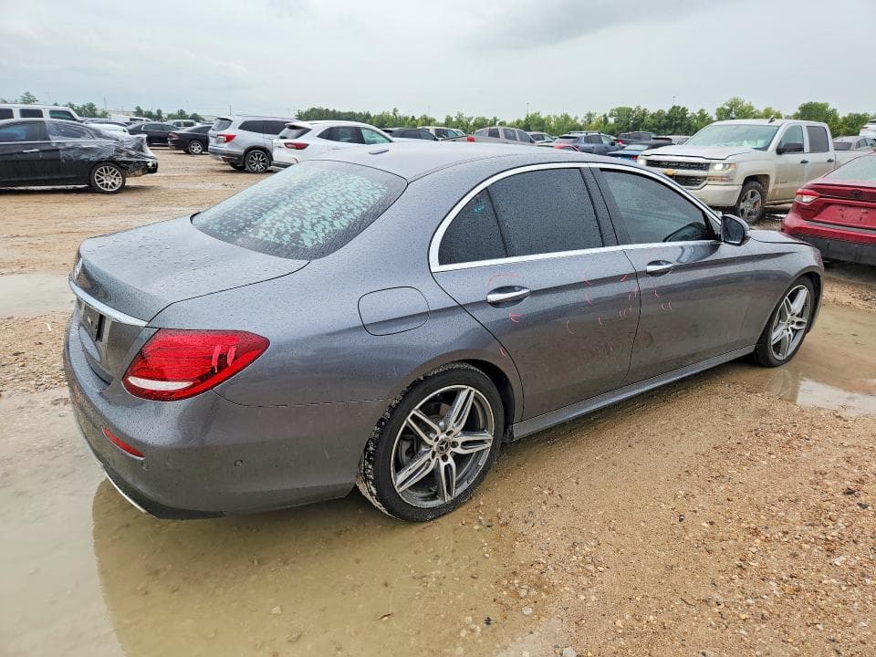 2018 MERCEDES-BENZ E 300 3