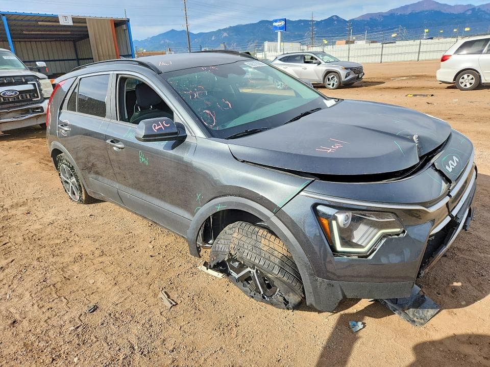 2024 KIA NIRO LX 4