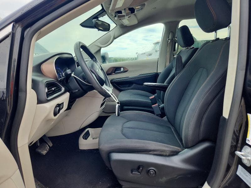 2017 CHRYSLER PACIFICA LX 7