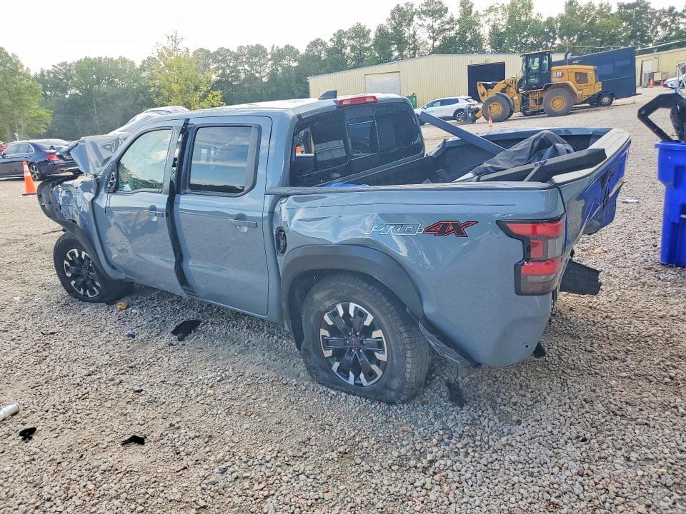 2024 NISSAN FRONTIER PRO-4X 2