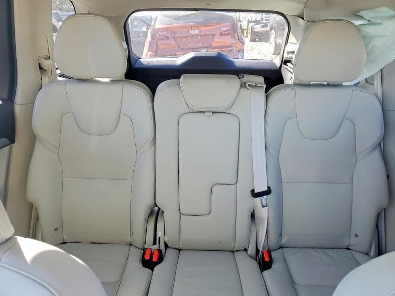 2025 VOLVO XC90 CORE 10