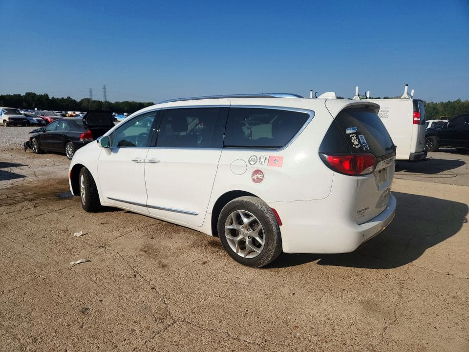 2018 CHRYSLER PACIFICA LIMITED 2