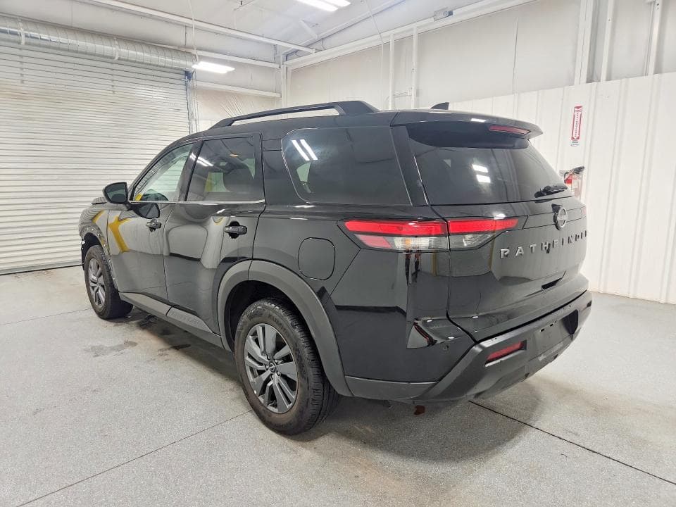 2026 NISSAN PATHFINDER SV 2