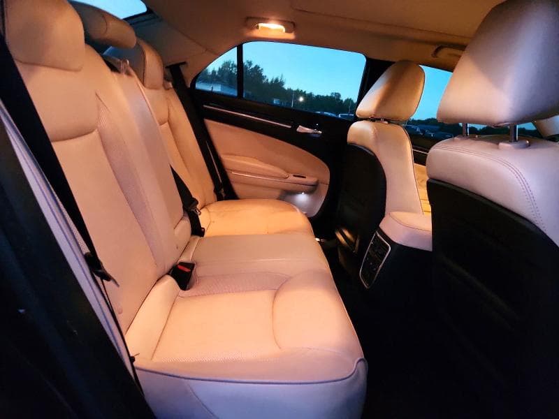 2021 CHRYSLER 300 TOURING 10