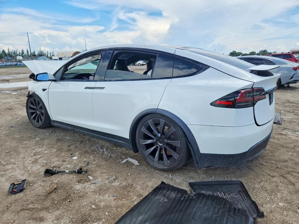 2022 TESLA MODEL X 2