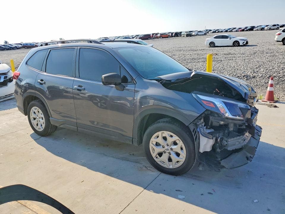 2023 SUBARU FORESTER 4