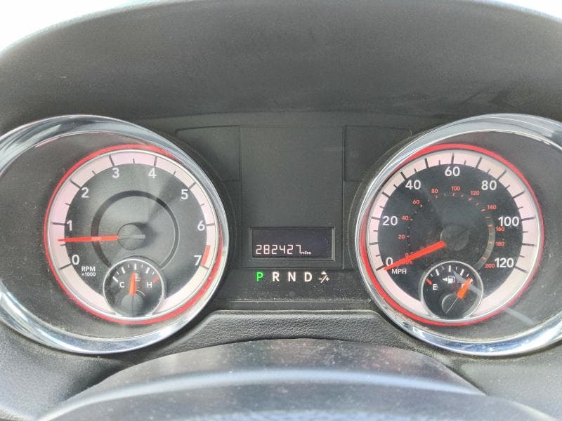 2019 DODGE GRAND CARAVAN SE 9