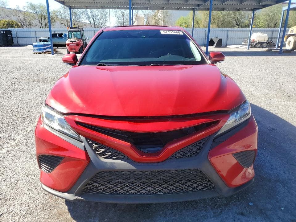 2019 TOYOTA CAMRY SE 5