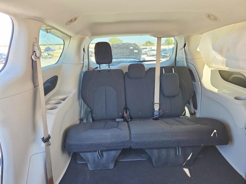 2017 CHRYSLER PACIFICA LX 10