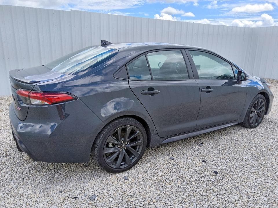 2026 TOYOTA COROLLA XSE 3